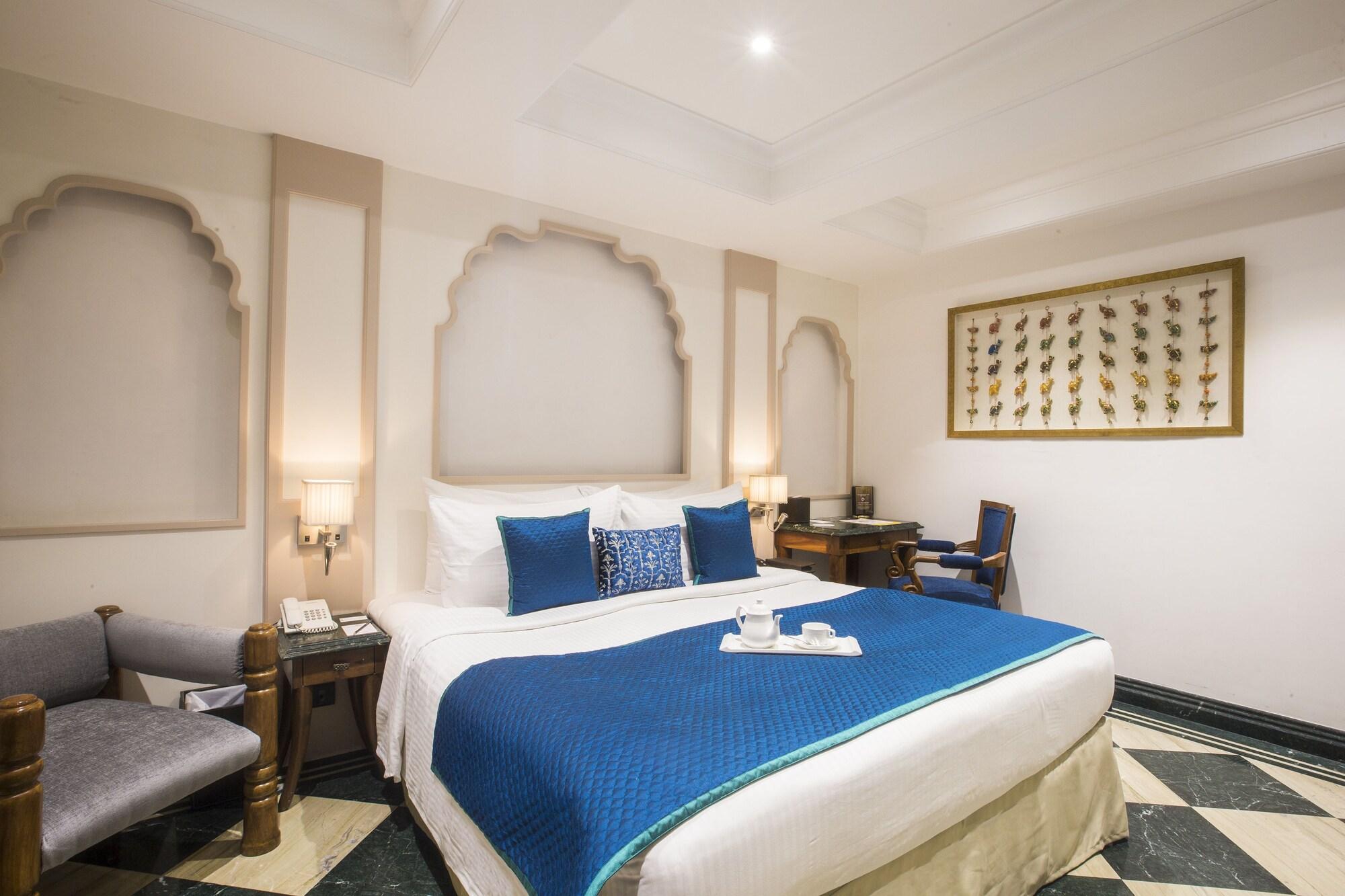 Hotel Bawa Continental Mumbai Bagian luar foto