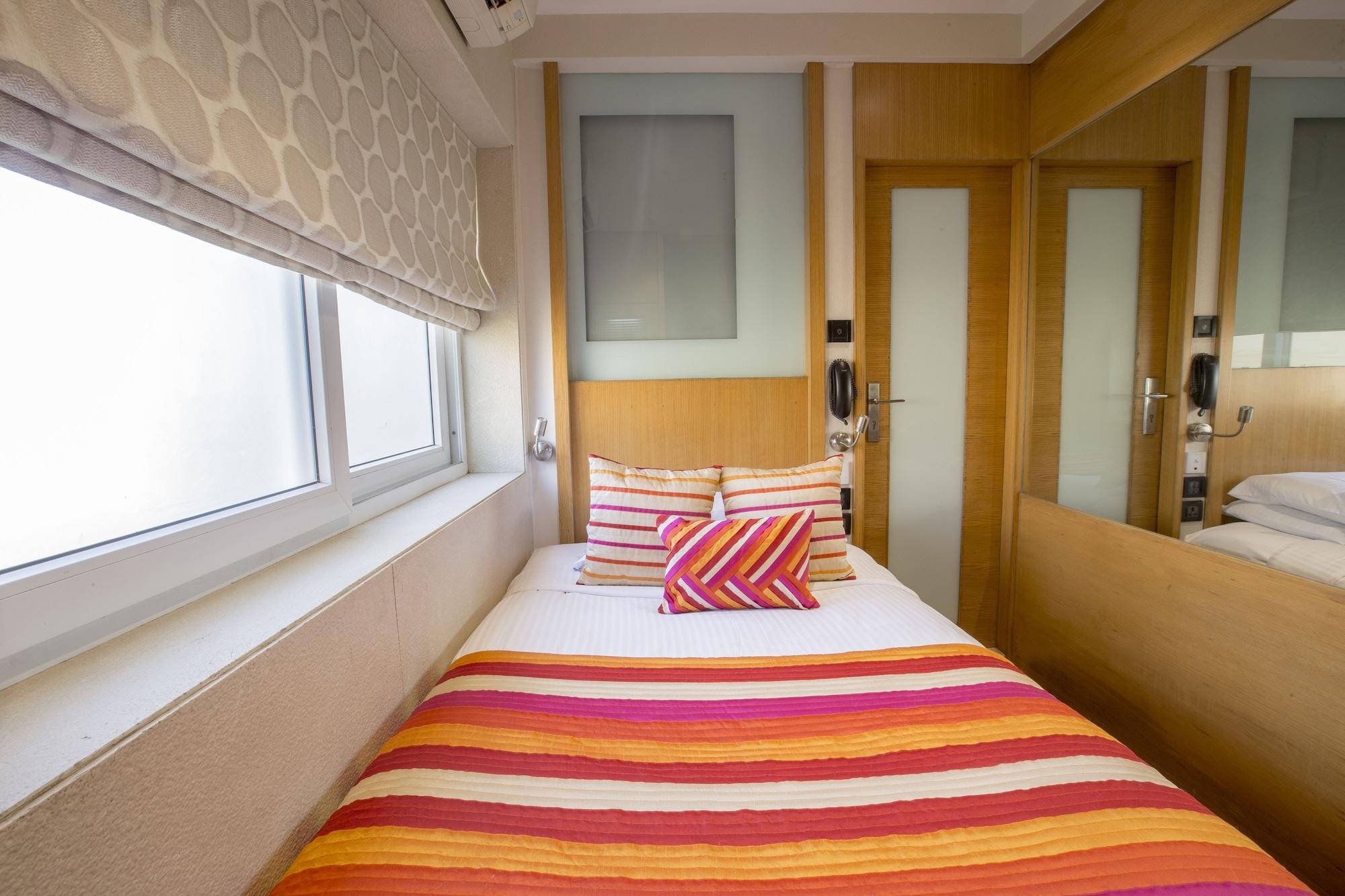 Hotel Bawa Continental Mumbai Bagian luar foto