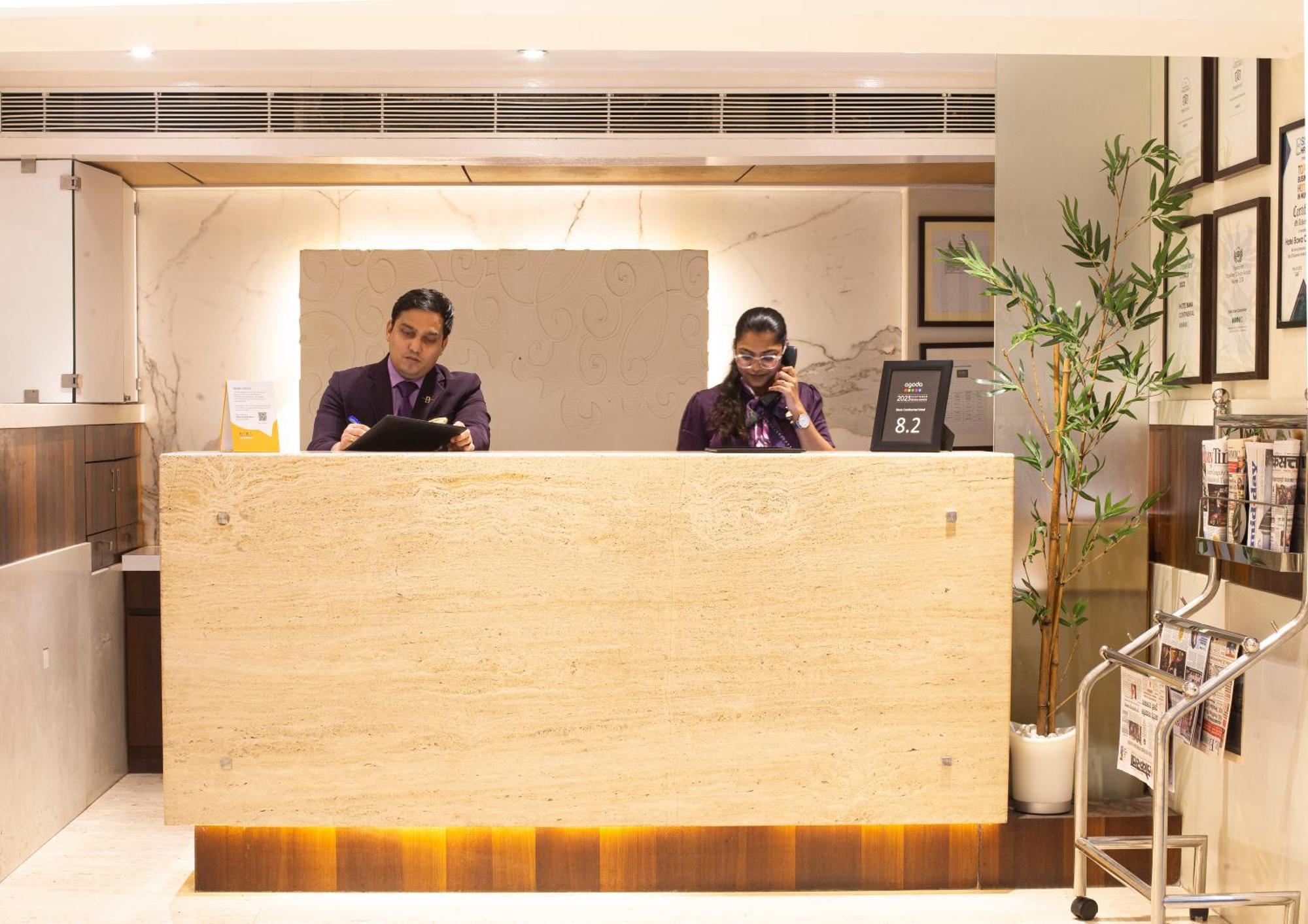 Hotel Bawa Continental Mumbai Bagian luar foto