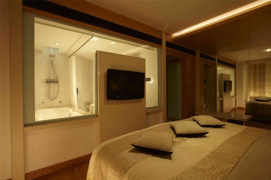Hotel Bawa Continental Mumbai Bagian luar foto